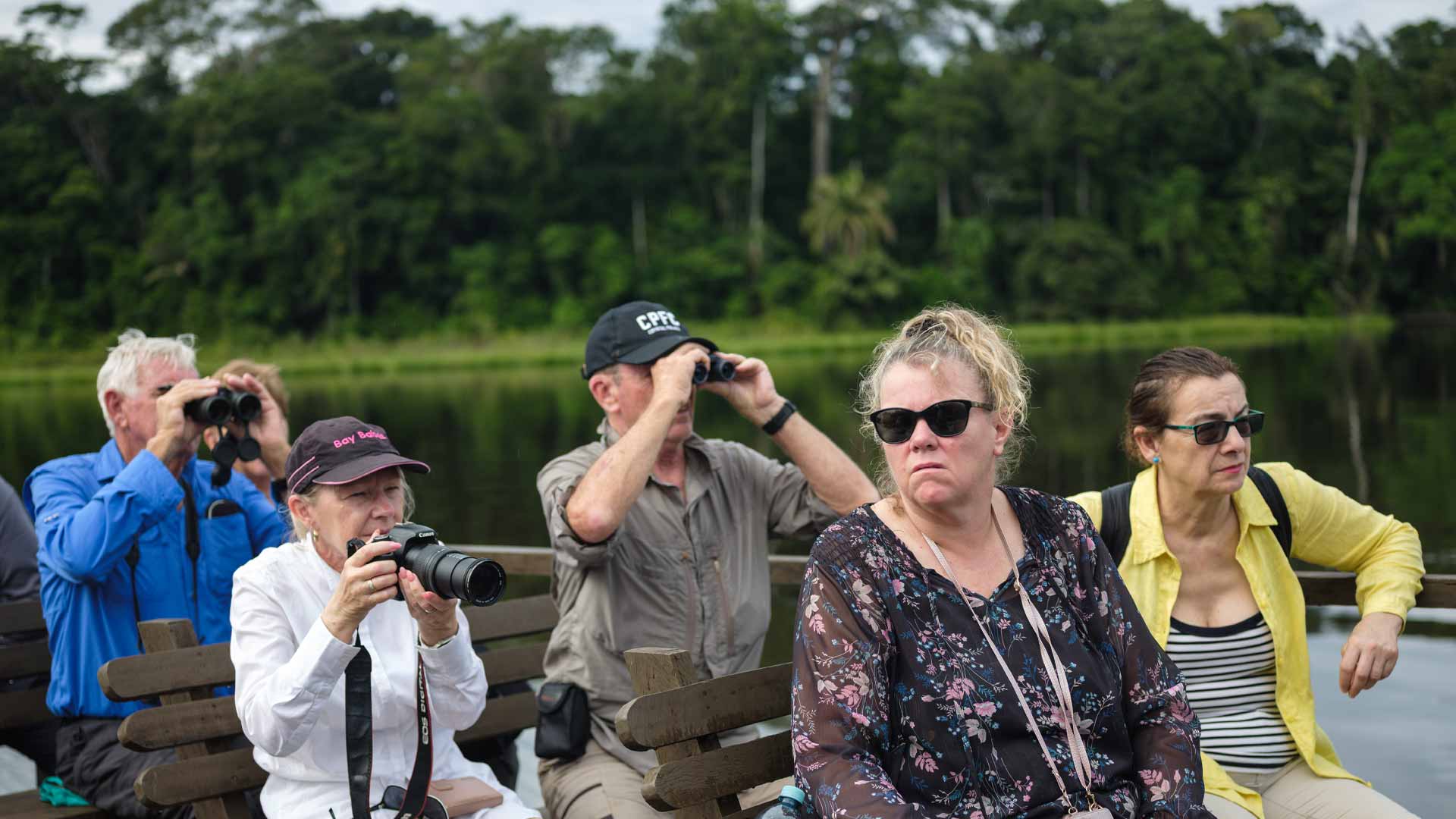 Giant Otters & Wildlife